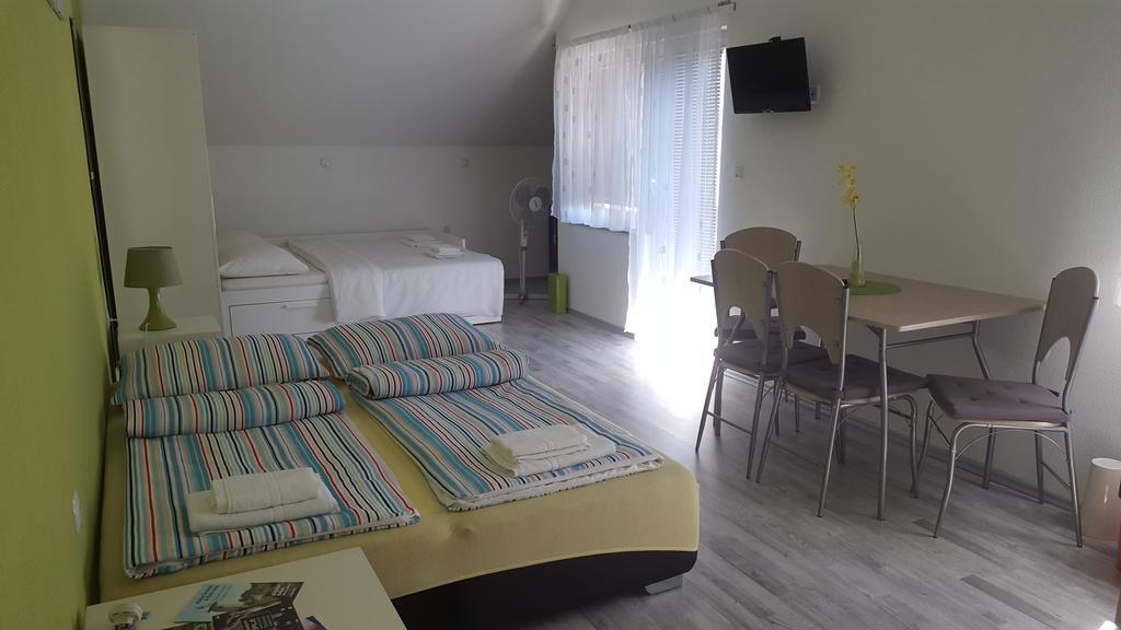 Studio Apartments Ante Rakovica Exterior foto
